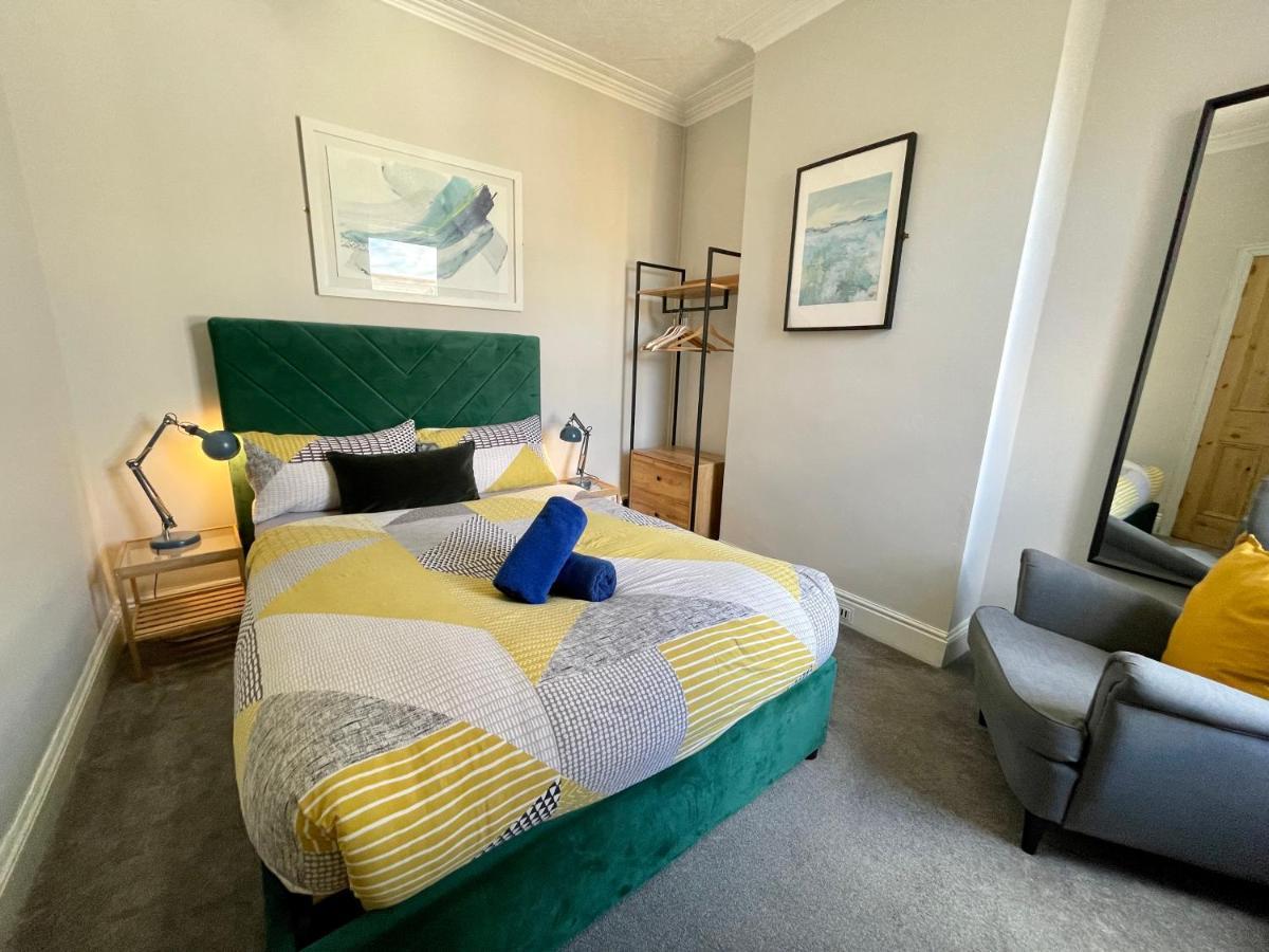 Edwardian City Centre House For Big Groups, Offroad Parking & Hot Tub! Cardiff Ngoại thất bức ảnh