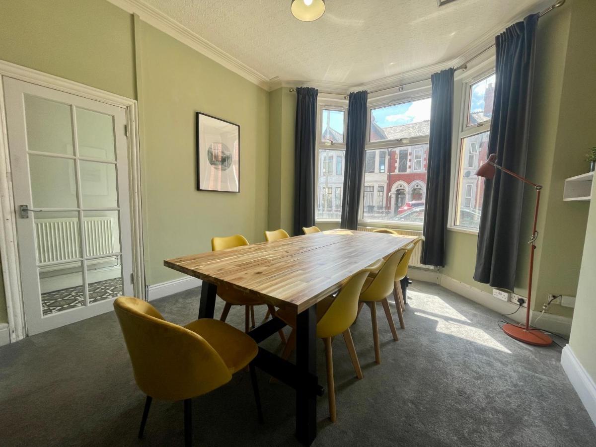 Edwardian City Centre House For Big Groups, Offroad Parking & Hot Tub! Cardiff Ngoại thất bức ảnh