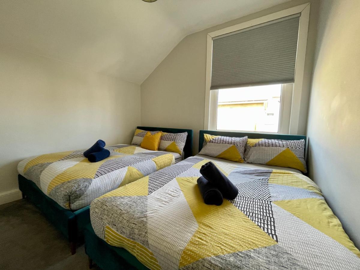 Edwardian City Centre House For Big Groups, Offroad Parking & Hot Tub! Cardiff Ngoại thất bức ảnh