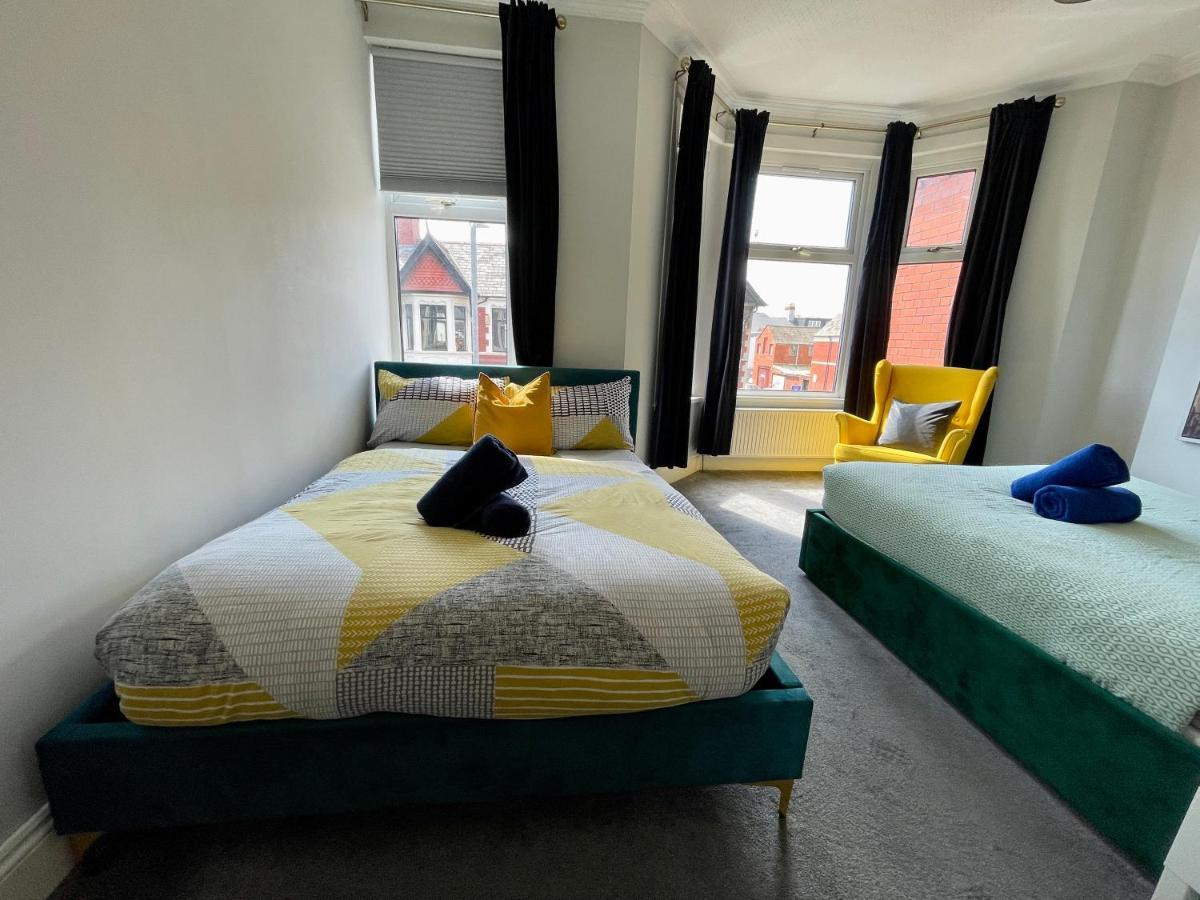 Edwardian City Centre House For Big Groups, Offroad Parking & Hot Tub! Cardiff Ngoại thất bức ảnh