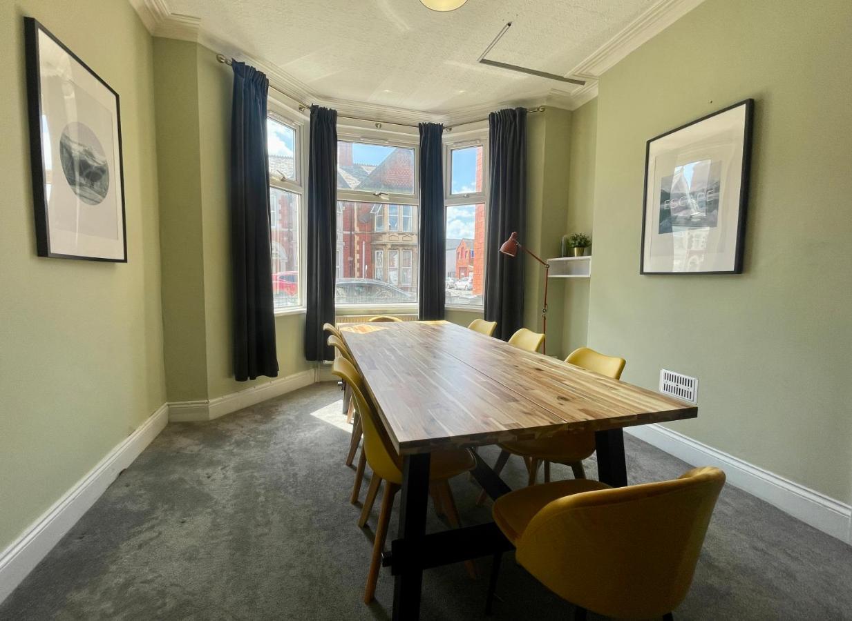 Edwardian City Centre House For Big Groups, Offroad Parking & Hot Tub! Cardiff Ngoại thất bức ảnh