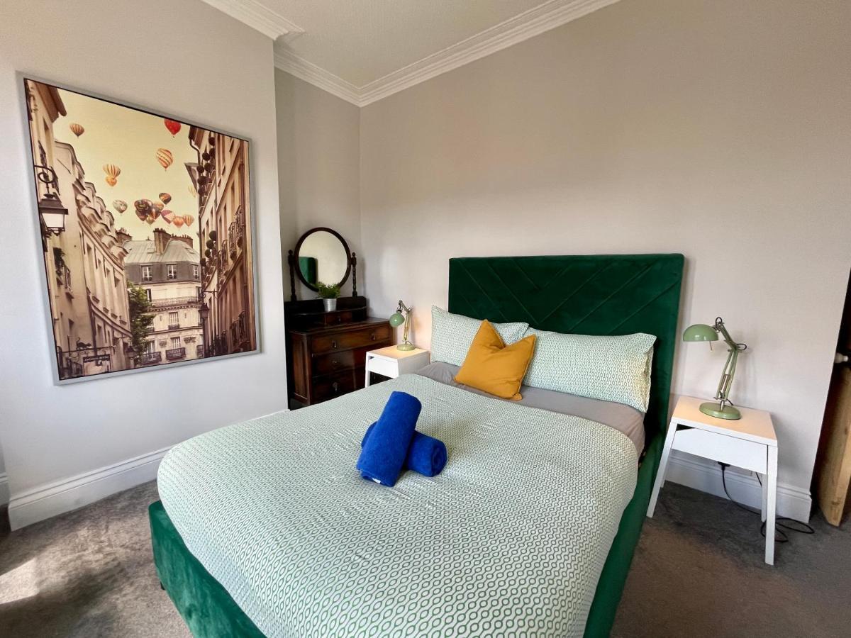 Edwardian City Centre House For Big Groups, Offroad Parking & Hot Tub! Cardiff Ngoại thất bức ảnh